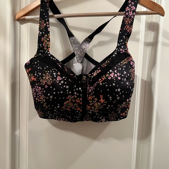 Victorias secrets sports bar - Picture 3 of 9